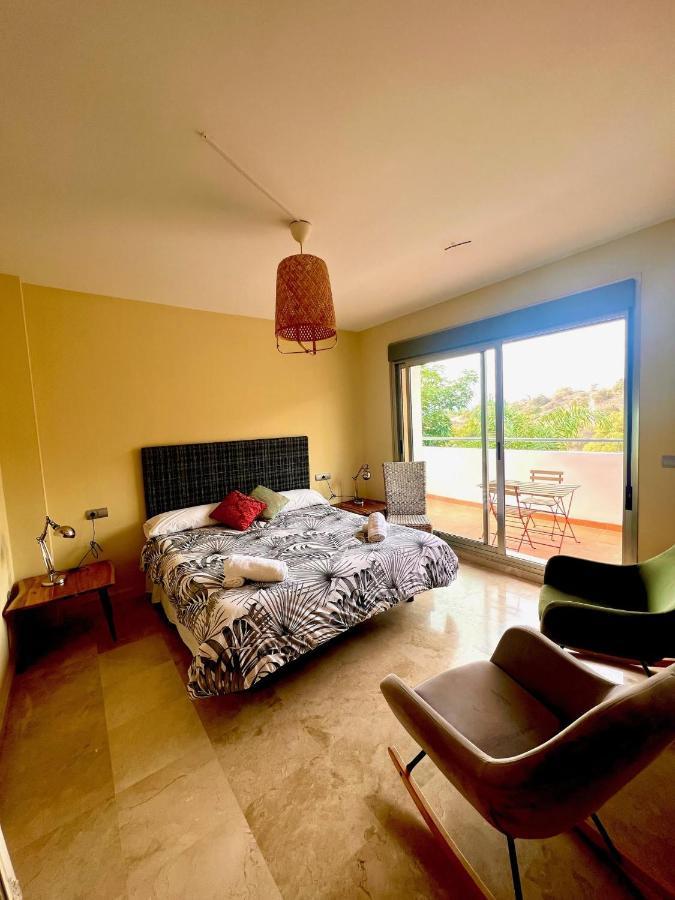 Villa Aguilas Club - Guest House Малага Екстер'єр фото