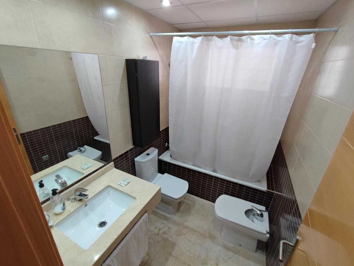 Villa Aguilas Club - Guest House Малага Екстер'єр фото